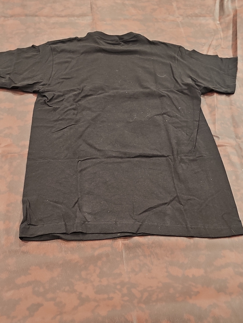 V Black, Red And Yellow Camp Crystal Lake Friday The 13th Shirt Size M - Picture 4 of 6